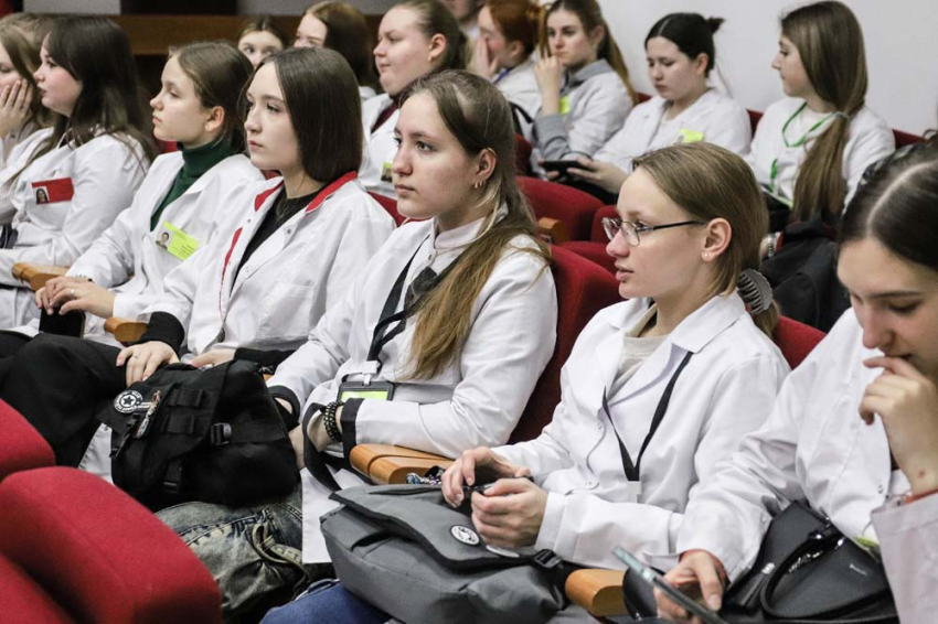 В медицинском колледже НИУ «БелГУ» поздравили фельдшеров События НИУ «БелГУ» в медицинском колледже ниу «белгу» поздравили фельдшеров