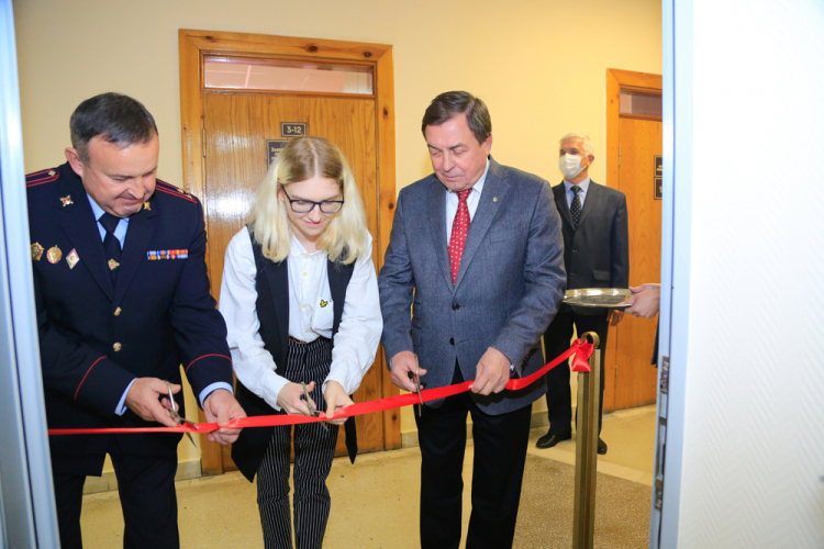 События НИУ «БелГУ» в юридическом институте ниу «белгу» торжественно открыли лабораторию криминалистической техники