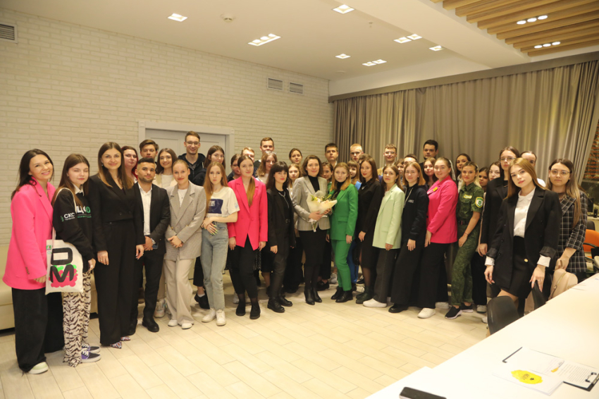 События НИУ «БелГУ» евгения карловская встретилась со студенческим активом ниу «белгу»