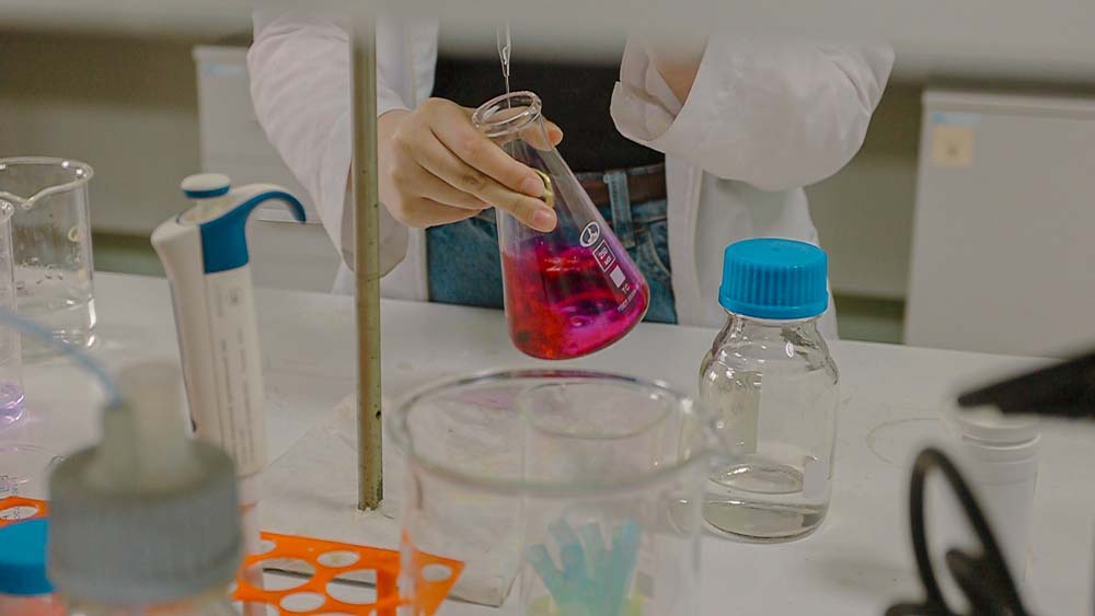 Под запросы бизнеса: молодые исследователи НИУ «БелГУ» решают реальные задачи в области дезинфекции