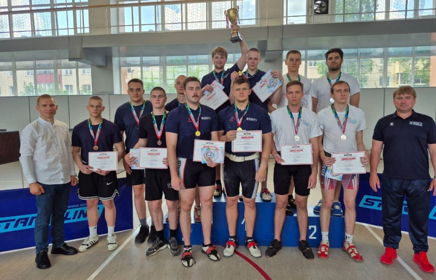 Спортсмены НИУ «БелГУ» выиграли Универсиаду по гиревому спорту События НИУ «БелГУ» спортсмены ниу «белгу» выиграли универсиаду по гиревому спорту