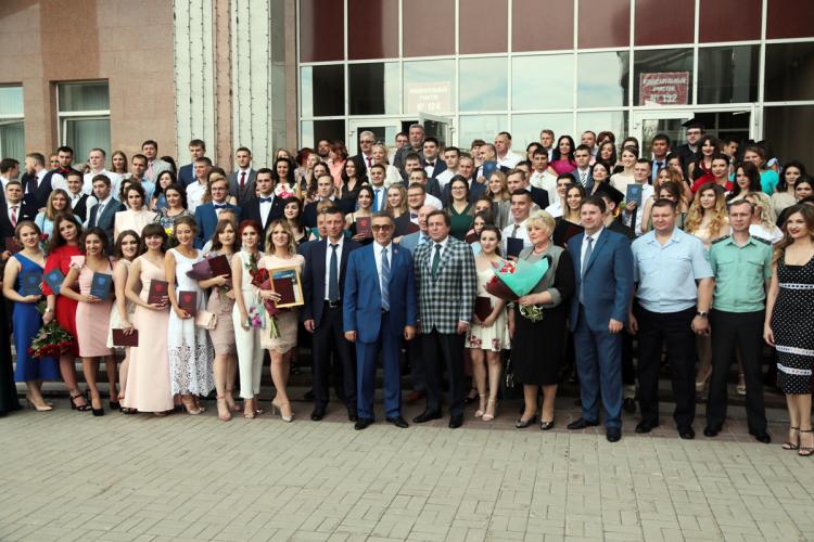 События НИУ «БелГУ» 240 выпускников юридического института ниу «белгу» получили дипломы