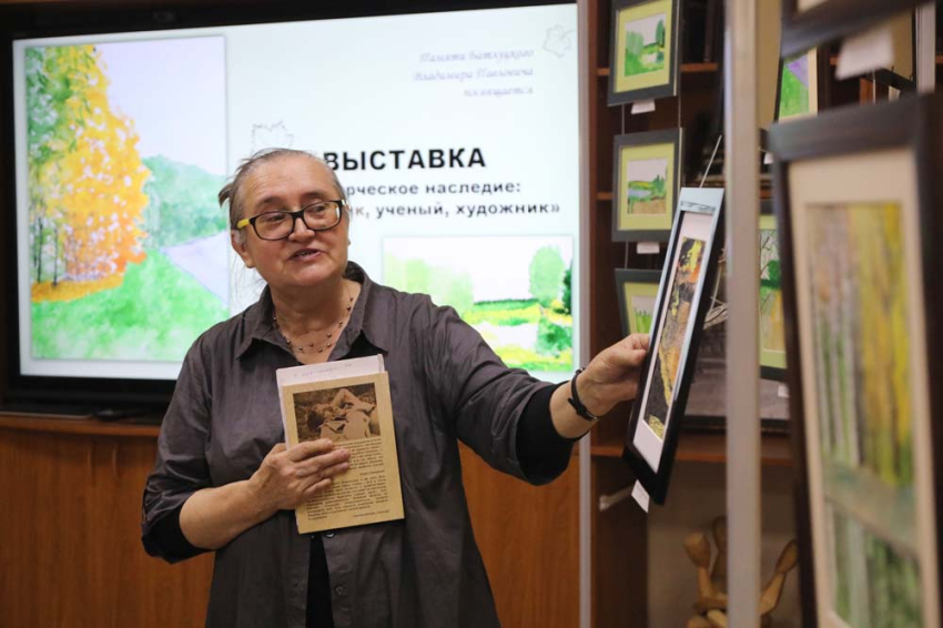Выставка «Творческое наследие: выпускник, учёный, художник» открылась в НИУ «БелГУ» События НИУ «БелГУ» выставка «творческое наследие: выпускник, учёный, художник» открылась в ниу «белгу»