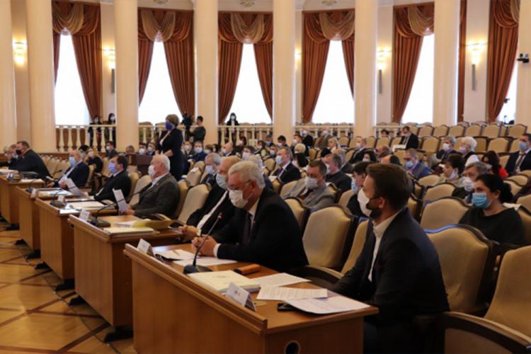 События НИУ «БелГУ» ректору ниу «белгу», профессору олегу полухину вручена награда 