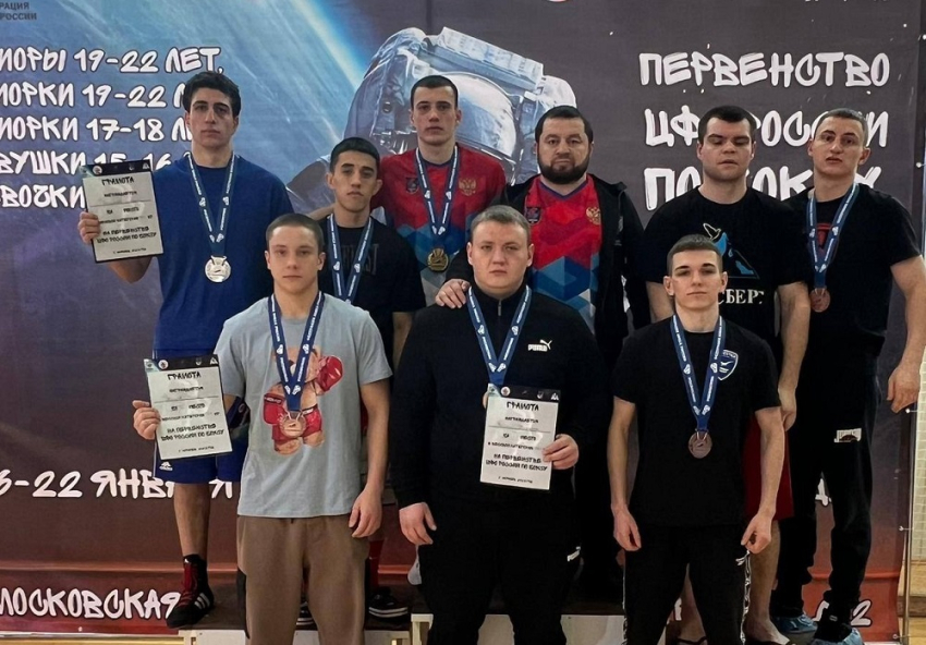 События НИУ «БелГУ» студенты белгородского госуниверситета отличились на первенстве цфо по боксу