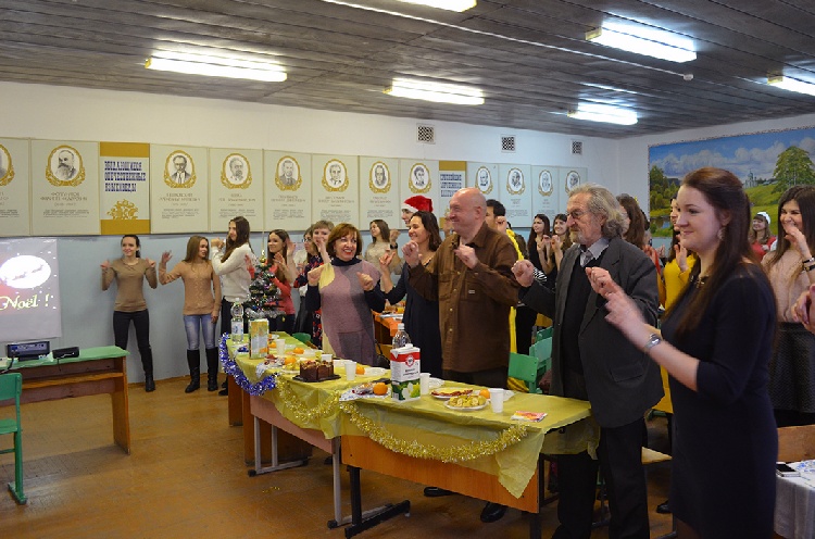 События НИУ «БелГУ» с праздником по-французски