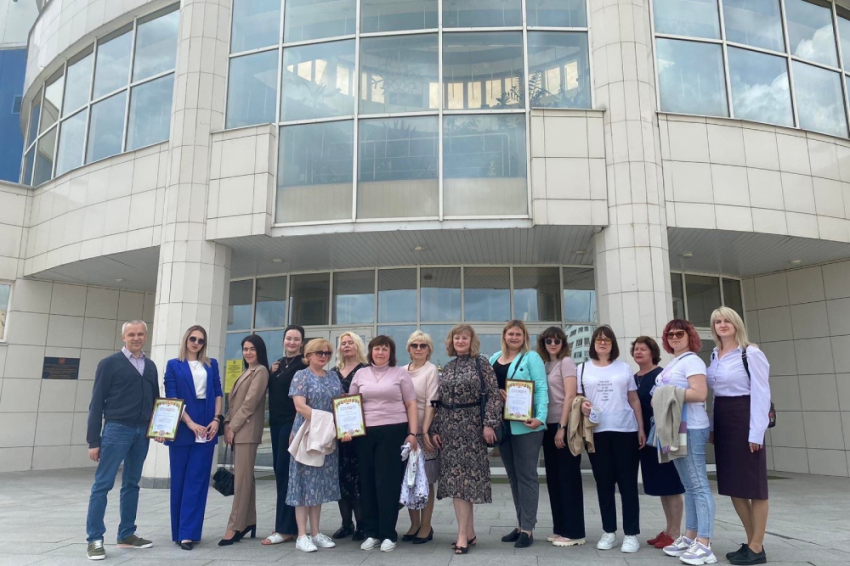 События НИУ «БелГУ» сотрудников департамента управления персоналом поздравили с профессиональным праздником