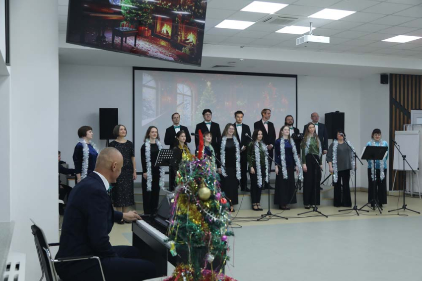 События НИУ «БелГУ» новогодняя музыкальная гостиная в белгородском госуниверситете стала завершающим аккордом года со-творчества