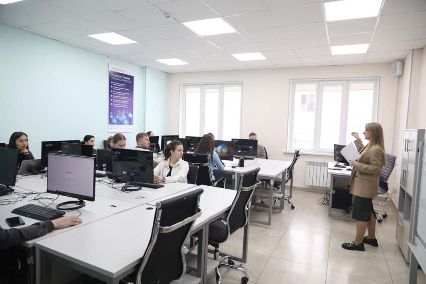 Участники акселераторов НИУ «БелГУ» прокачали лидерские качества События НИУ «БелГУ» участники акселераторов ниу «белгу» прокачали лидерские качества