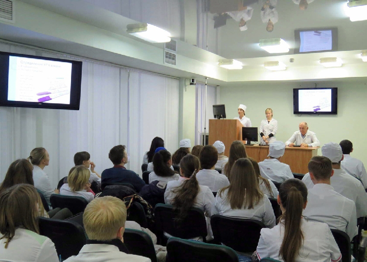 События НИУ «БелГУ» будущие акушеры-гинекологи обсудили актуальные научные вопросы