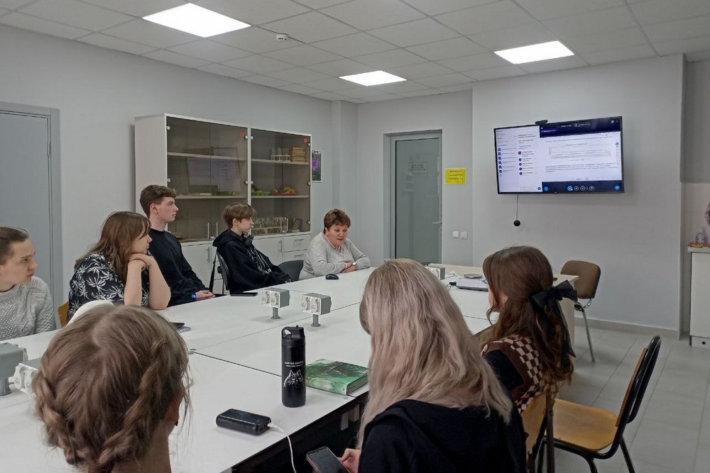 Студенты-биохимики знакомятся с реальными проектами учёных вуза