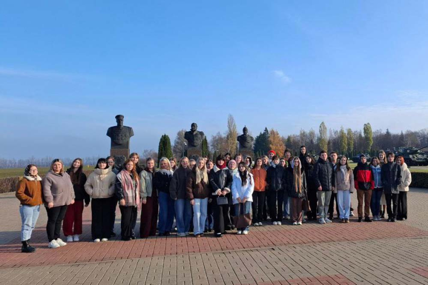События НИУ «БелГУ» студенты пединститута ниу «белгу» посетили музеи в прохоровке
