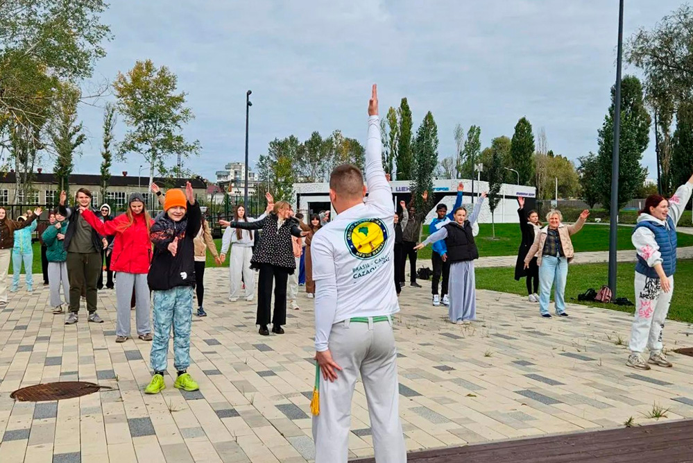 В духе капоэйры: субботняя зарядка НИУ «БелГУ» прошла в парке «Берега»