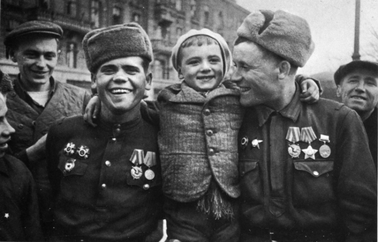 «Никто не забыт, ничто не забыто!» «Никто не забыт, ничто не забыто!»