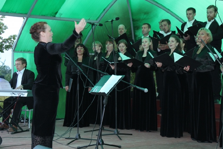 События НИУ «БелГУ» музыкальный вечер в ботаническом саду