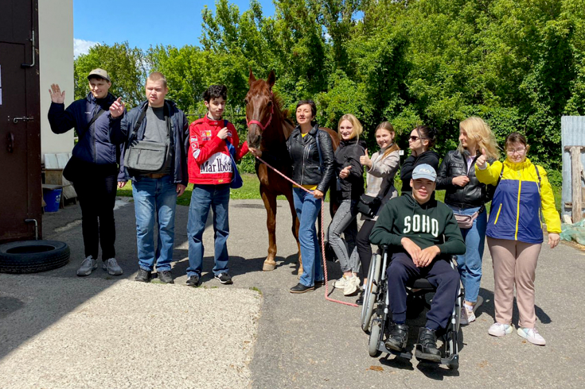 События НИУ «БелГУ» подопечные фонда «каждый особенный» побывали в конноспортивной школе белгу