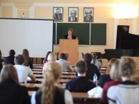 Увеличить Выступление декана факультета психологии СПбГУ