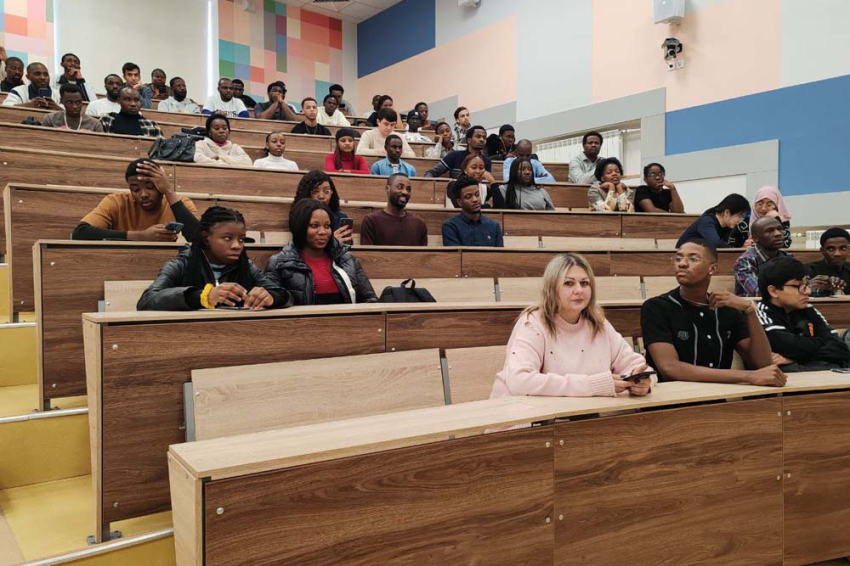 События НИУ «БелГУ» иностранные студенты ниу «белгу» приняли участие в праздновании дня науки