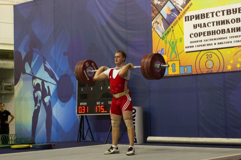 Обучающийся НИУ «БелГУ» стал призёром всероссийских соревнований по тяжёлой атлетике