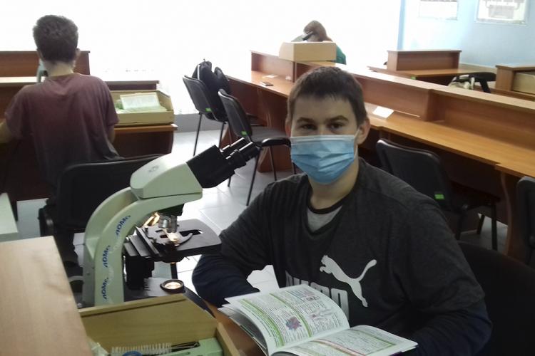 События НИУ «БелГУ» ниу «белгу» даёт школьникам лучшие знания в области биологии, математики и информатики