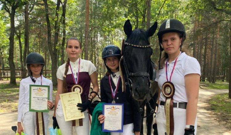 События НИУ «БелГУ» спортсменки конноспортивной школы пополнили свои копилки новыми медалями