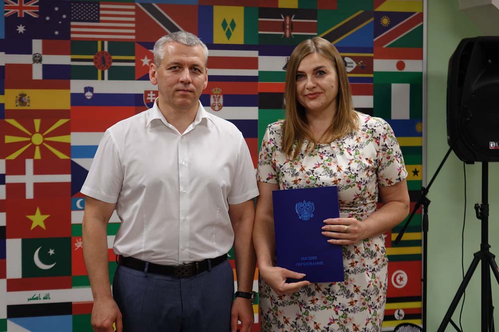 В НИУ «БелГУ» состоялось вручение дипломов аспирантам