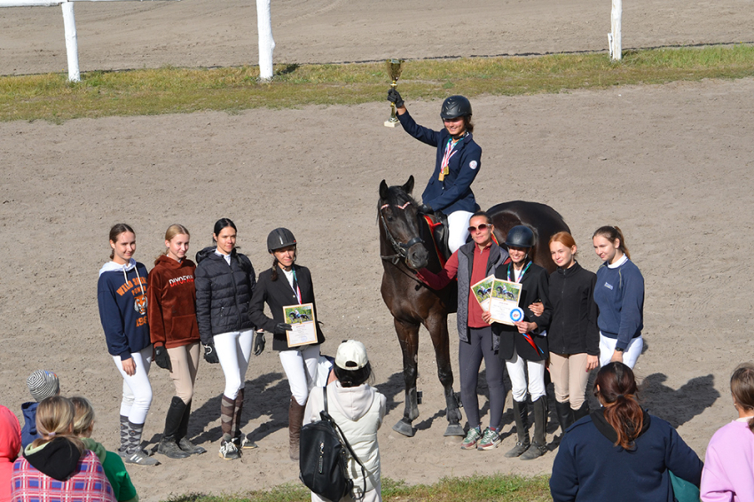 События НИУ «БелГУ» кубок губернатора по конному спорту остался в белгороде 