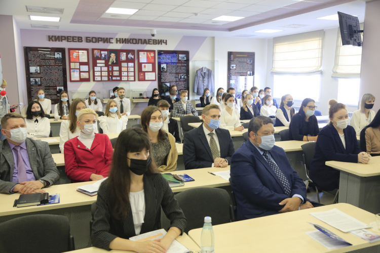 События НИУ «БелГУ» в юридическом институте ниу «белгу» прошёл круглый стол «300 лет прокуратуре россии: история и современность»