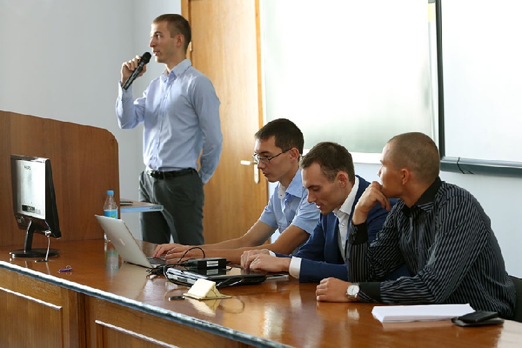 Эффективное программирование и виртуальные роботы События НИУ «БелГУ» эффективное программирование и виртуальные роботы