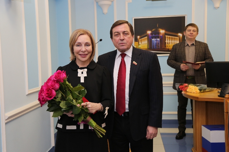 События НИУ «БелГУ» ректор ниу «белгу» вручил дипломы о присуждении научных степеней