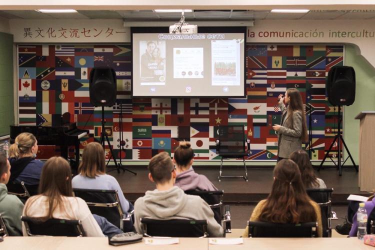 События НИУ «БелГУ» студенты ниу «белгу» прошли обучение в лаборатории неформального образования «свет - 2022»

