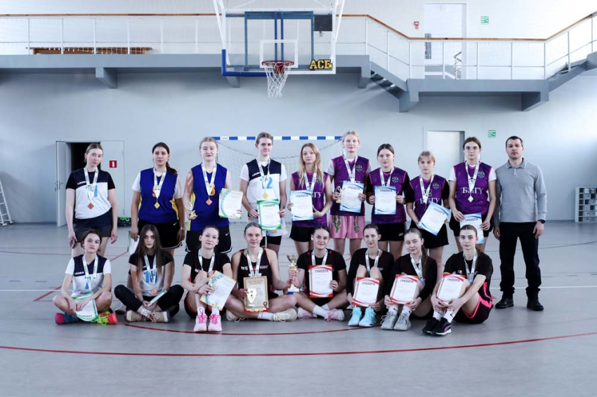 События НИУ «БелГУ» в ниу «белгу» состоялись соревнования по баскетболу среди обучающихся институтов и колледжей