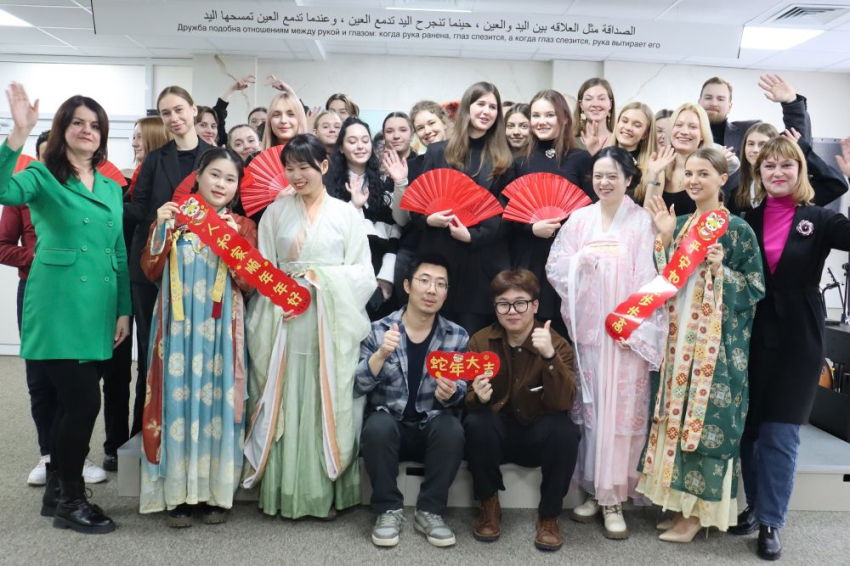 В Центре дружбы народов НИУ «БелГУ» состоялось закрытие Фестиваля культуры народов Китая События НИУ «БелГУ» в центре дружбы народов ниу «белгу» состоялось закрытие фестиваля культуры народов китая