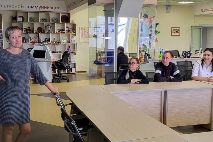 События НИУ «БелГУ» иностранных студентов продолжают знакомить с историей россии 