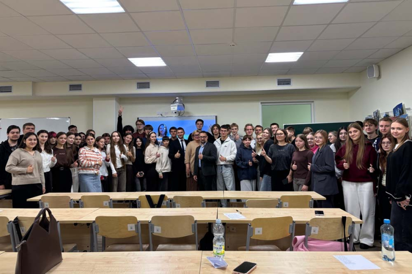 События НИУ «БелГУ» выпускник ниу «белгу» провел лекцию о науке как будущей профессиональной траектории