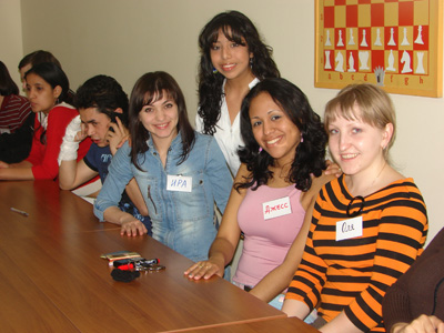 События НИУ «БелГУ» киды поиграли в испорченный телефон