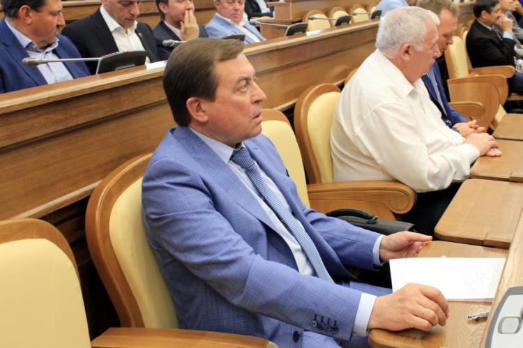 События НИУ «БелГУ» ректор ниу «белгу», профессор олег полухин избран заместителем председателя фракции «единая россия» в областной думе