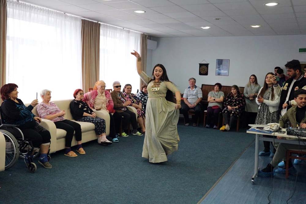 Иностранные студенты НИУ «БелГУ» посетили реабилитационный центр в Белгороде