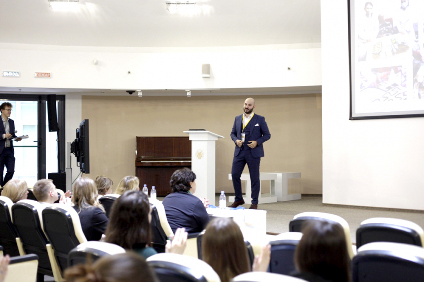 События НИУ «БелГУ» проект молодого учёного по реабилитации пациентов после инсульта удостоен высокой награды