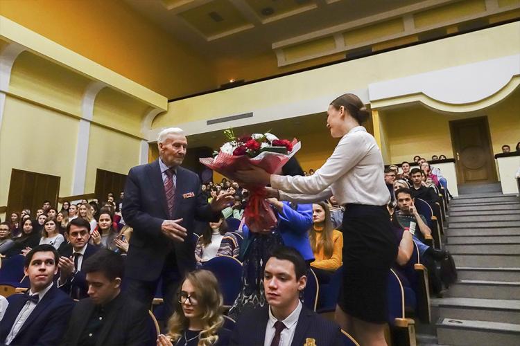 События НИУ «БелГУ» в ниу «белгу» состоялся концерт, посвященный дню героев отечества