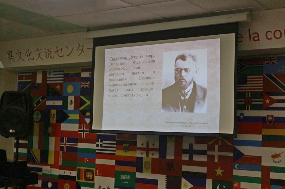 Знакомство иностранных студентов НИУ «БелГУ» с культурой и историей России продолжается