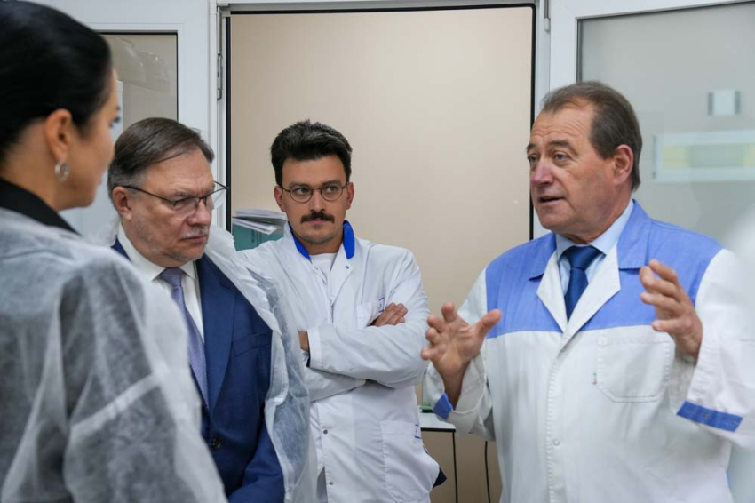 События НИУ «БелГУ» замглавы минобрнауки россии дмитрий афанасьев высоко оценил технологический и научный потенциалы ниу «белгу»