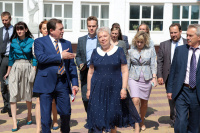 В университете – творческая атмосфера. Здесь всё работает, –