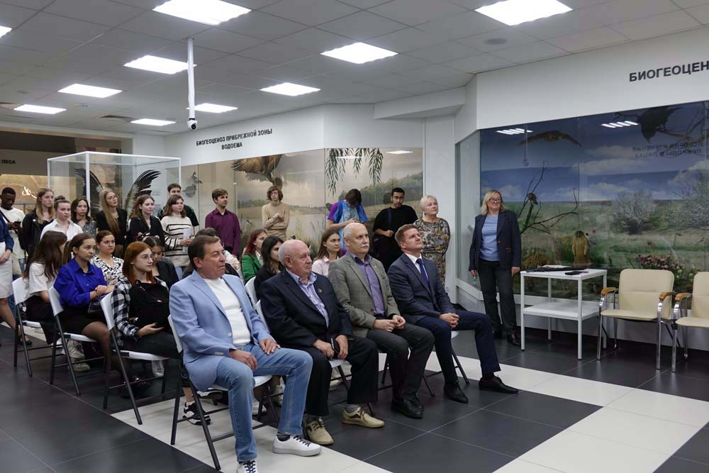 В НИУ «БелГУ» открылась энтомологическая выставка