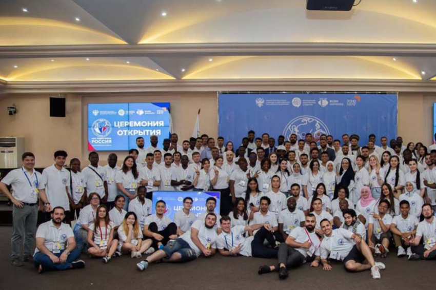 События НИУ «БелГУ» иностранные студенты ниу «белгу» приняли участие в международном форуме «нас подружила россия»