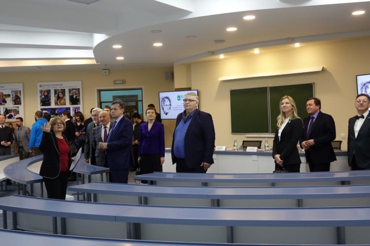 События НИУ «БелГУ» в память о большом человеке и журналисте открыта именная аудитория