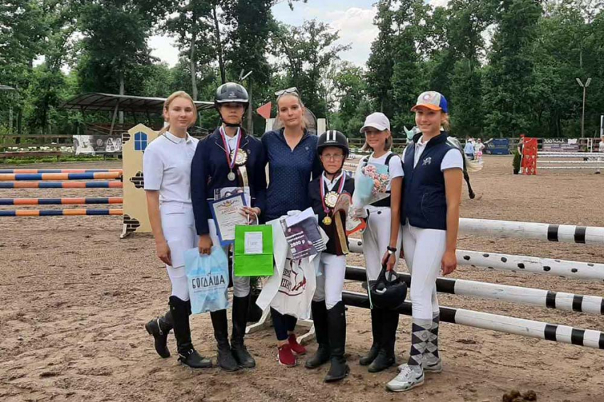 События НИУ «БелГУ» копилка наград конноспортивной школы ниу «белгу» пополнилась новыми медалями