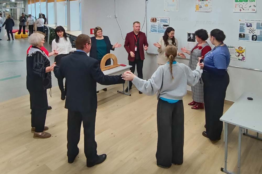 События НИУ «БелГУ» сотрудники ниу «белгу» провели для учителей тренинг «секреты синергии»