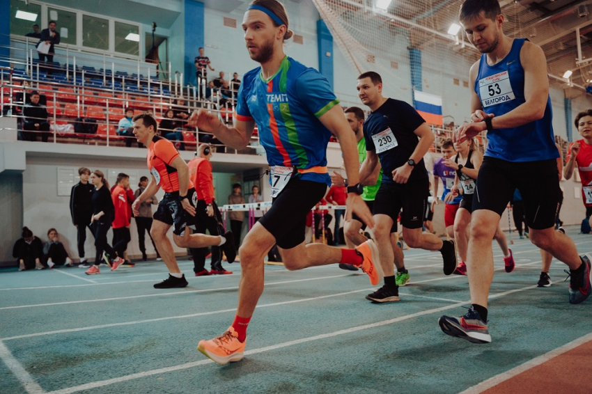 События НИУ «БелГУ» обучающиеся ниу «белгу» отличились на легкоатлетических «рождественских стартах»