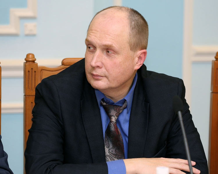 События НИУ «БелГУ» членам ученого совета вуза представлен новый проректор